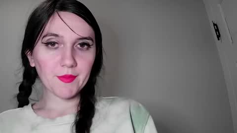 Isabella online show from January 19, 2025, 10:17 pm