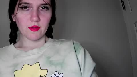 Isabella online show from January 22, 2025, 12:59 am