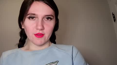 Isabella online show from January 25, 2025, 4:03 pm