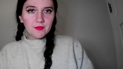 Isabella online show from February 5, 2025, 8:11 am