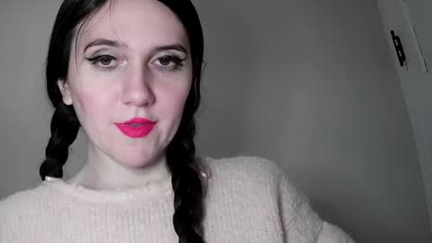 Isabella online show from February 10, 2025, 2:52 am