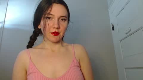 Isabella online show from February 26, 2026, 7:24 pm