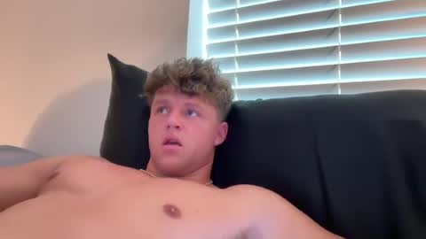bigbootyburger1 online show from July 22, 2026, 7:49 pm