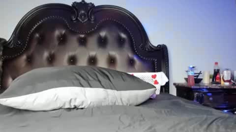 Snapshot of bigbuttsarena chatting on March 9, 2025, 2:07 am bigbuttsarena online show from March 9, 2025, 2:07 am