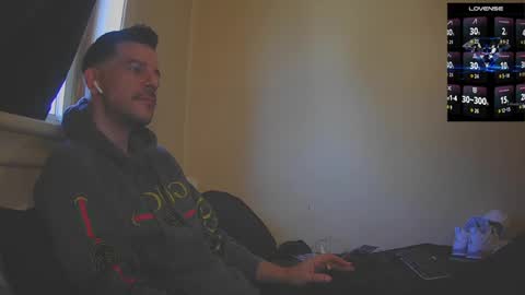 Jon - Im Straight online show from October 14, 2025, 3:46 pm