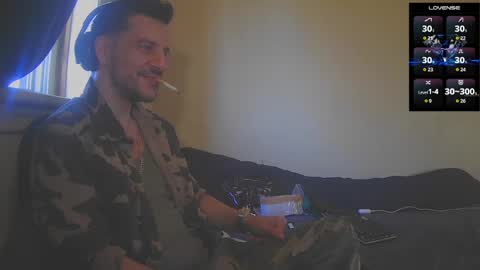 Jon - Im Straight online show from October 29, 2025, 9:05 pm