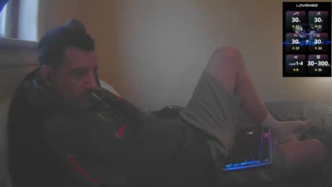 Jon - Im Straight online show from December 22, 2025, 5:43 pm