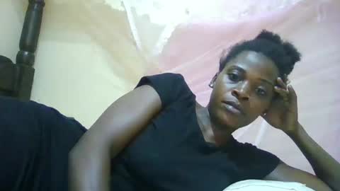 bigclit_bae22 online show from June 13, 2026, 1:09 pm