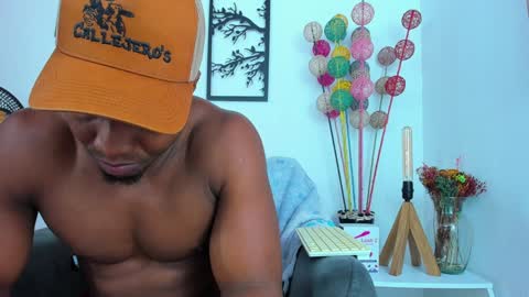 sexy muscle online show from January 12, 2025, 3:39 am