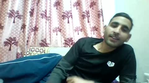 Snapshot of bigcockboy2580 chatting on December 23, 2024, 5:32 pm akash online show from December 23, 2024, 5:32 pm