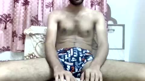 akash online show from October 4, 2025, 4:05 pm