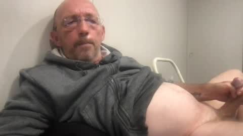 bigdaddydelight online show from July 25, 2026, 4:10 am