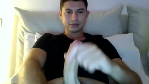 Snapshot of bigdickkkk2035 chatting on September 16, 2025, 10:55 pm Big online show from September 16, 2025, 10:55 pm