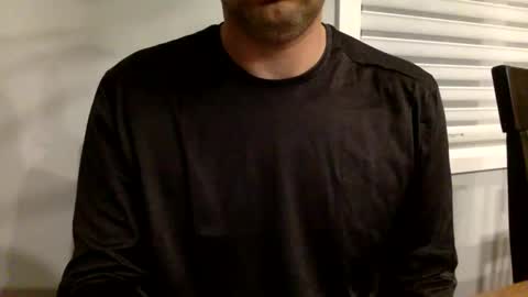 Snapshot of bigdickshowoff9877 chatting on October 31, 2025, 5:52 am Bigdickshowoff9877 online show from October 31, 2025, 5:52 am