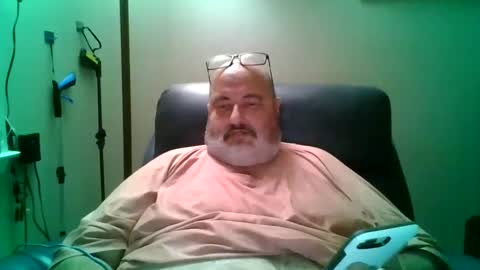 bigfuzzyteddybear online show from September 28, 2025, 12:27 am