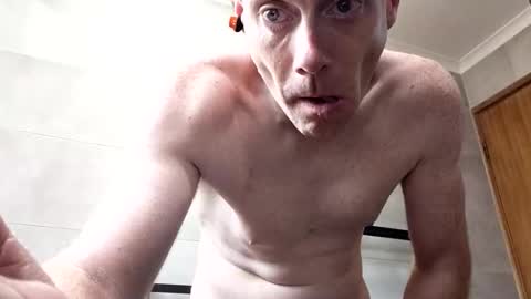 Snapshot of biggllh chatting on October 14, 2025, 3:29 am biggllh online show from October 14, 2025, 3:29 am