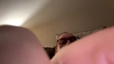 Snapshot of biggloves4bighands chatting on September 23, 2025, 9:40 pm biggloves4bighands online show from September 23, 2025, 9:40 pm