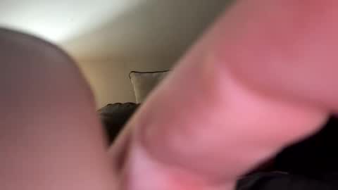 Snapshot of biggloves4bighands chatting on October 30, 2025, 12:45 am biggloves4bighands online show from October 30, 2025, 12:45 am