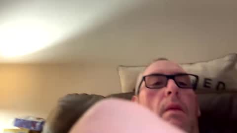 Snapshot of biggloves4bighands chatting on November 5, 2025, 11:16 pm biggloves4bighands online show from November 5, 2025, 11:16 pm