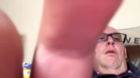 Snapshot of biggloves4bighands chatting on November 6, 2025, 11:33 am biggloves4bighands online show from November 6, 2025, 11:33 am