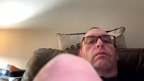 Snapshot of biggloves4bighands chatting on January 31, 2026, 11:47 pm biggloves4bighands online show from January 31, 2026, 11:47 pm