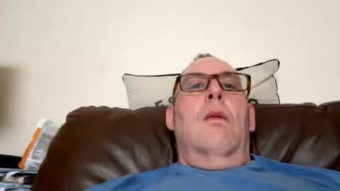 Snapshot of biggloves4bighands chatting on February 7, 2026, 1:15 pm biggloves4bighands online show from February 7, 2026, 1:15 pm