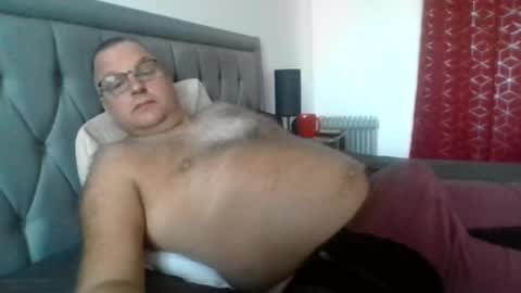 Snapshot of bigguy2014 chatting on September 23, 2025, 6:27 am bigguy2014 online show from September 23, 2025, 6:27 am