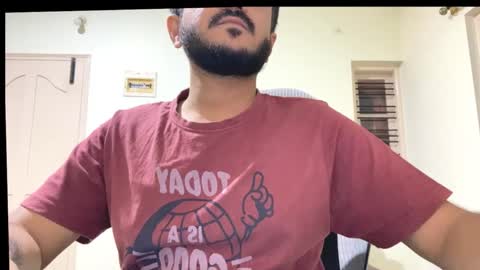 Snapshot of bighandsomesatisfy chatting on September 28, 2025, 1:38 pm bighandsomesatisfy online show from September 28, 2025, 1:38 pm