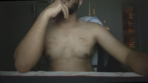 Snapshot of bighandsomesatisfy chatting on October 26, 2025, 10:15 pm bighandsomesatisfy online show from October 26, 2025, 10:15 pm