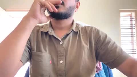 Snapshot of bighandsomesatisfy chatting on October 29, 2025, 7:54 am bighandsomesatisfy online show from October 29, 2025, 7:54 am