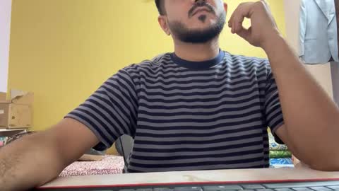 bighandsomesatisfy online show from April 3, 2026, 4:05 pm