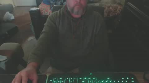 bighugmugg online show from November 9, 2025, 11:47 pm