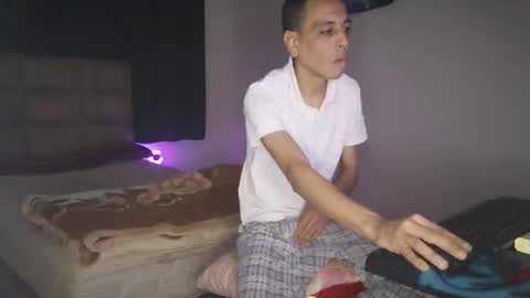 Snapshot of bighunter914318 chatting on February 25, 2026, 9:46 pm bighunter914318 online show from February 25, 2026, 9:46 pm