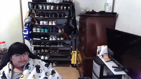 biglongt online show from October 25, 2025, 6:43 am