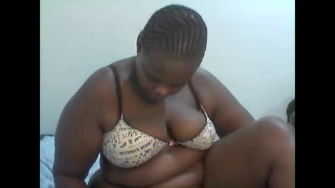 bigmama807715 online show from February 3, 2026, 9:42 pm