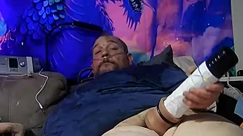 bigman42of0rlife online show from June 14, 2026, 9:44 am