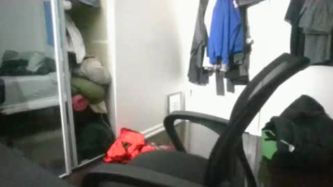 bigmeat23130033 online show from December 16, 2025, 6:51 am