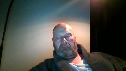 Snapshot of bigmike3339 chatting on December 6, 2024, 6:04 am bigmike3339 online show from December 6, 2024, 6:04 am