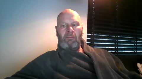 Snapshot of bigmike3339 chatting on February 5, 2025, 7:39 am bigmike3339 online show from February 5, 2025, 7:39 am