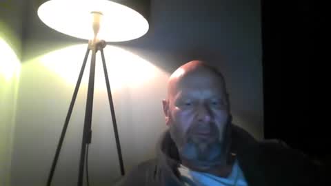 Snapshot of bigmike3339 chatting on February 27, 2025, 4:52 am bigmike3339 online show from February 27, 2025, 4:52 am