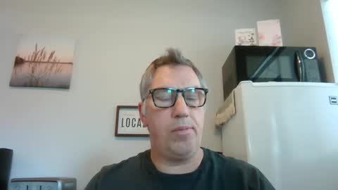 Snapshot of bignhard69_ chatting on December 3, 2024, 8:06 pm Bignhard696 online show from December 3, 2024, 8:06 pm