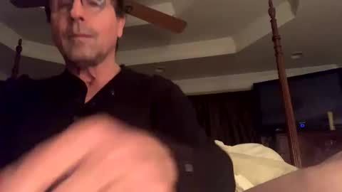 CumCMe online show from December 1, 2025, 10:04 pm