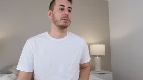 Snapshot of bigonehott chatting on February 3, 2025, 4:20 pm online show from February 3, 2025, 4:20 pm