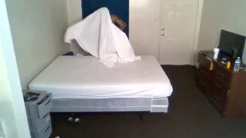 Snapshot of bigpussypump chatting on September 12, 2025, 12:22 am bigpussypump online show from September 12, 2025, 12:22 am