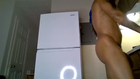 Snapshot of bigpussypump chatting on September 18, 2025, 6:21 pm bigpussypump online show from September 18, 2025, 6:21 pm