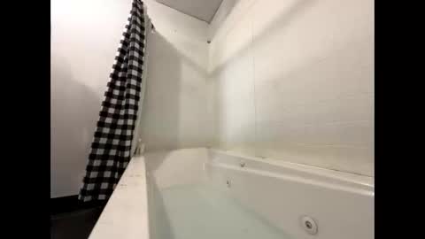 Snapshot of bigrichard1469 chatting on February 11, 2026, 3:11 am bigrichard1469 online show from February 11, 2026, 3:11 am