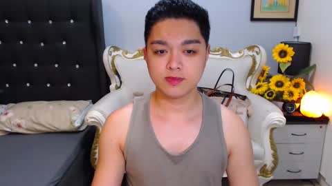 Snapshot of bigshowforyouxx chatting on February 18, 2025, 1:11 pm Jay online show from February 18, 2025, 1:11 pm