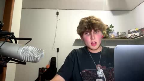 bigskinnyboyshh online show from October 17, 2025, 2:59 am