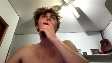 bigskinnyboyshh online show from March 16, 2026, 11:42 pm