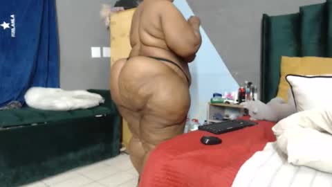 bigsuperbutt online show from March 29, 2026, 8:53 pm